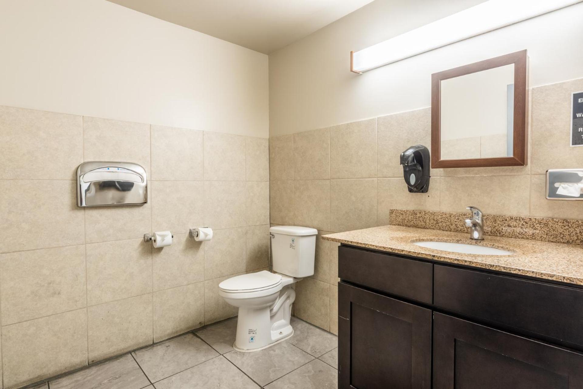 Quality Inn Near Mammoth Mountain Ski Resort Мамът Лейкс Екстериор снимка